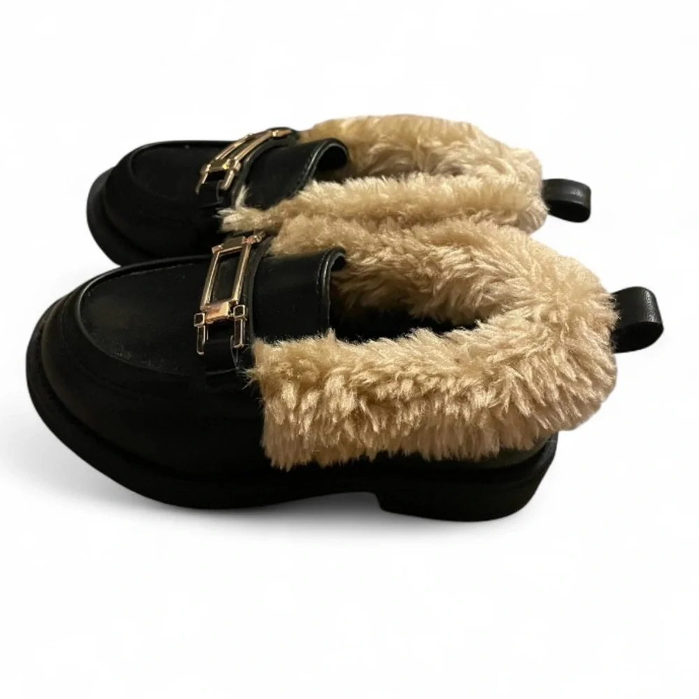 GAP Black Faux-Fur Lined Baby Walker Loafers with Gold Accent